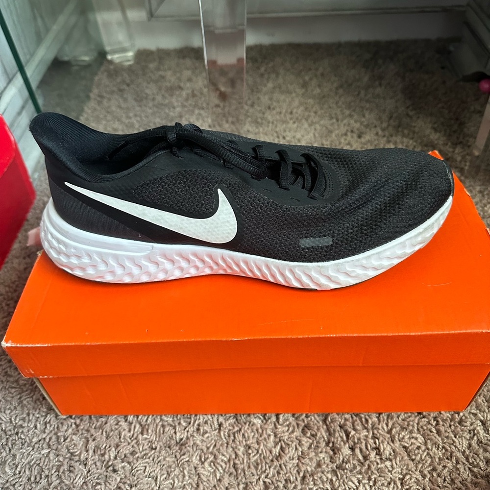 Nike shoes